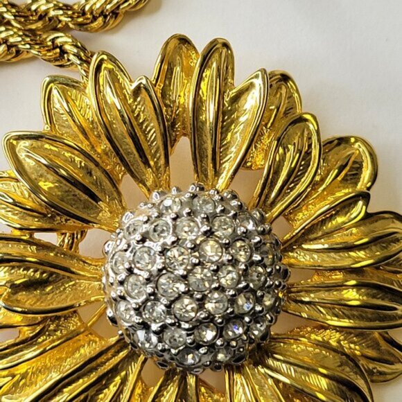 Vintage Gold Plated Sunflower Brooch And Or Pendant Necklace - Picture 2 of 10